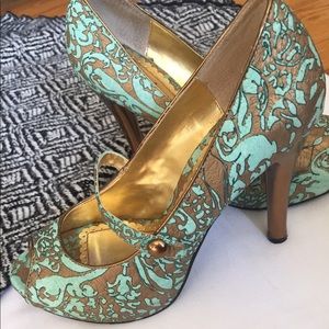 Hale Bob peep-toe leather heels size 7.5